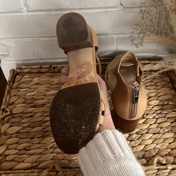 VIA SPIGA Jane Leather Block Heel Sandal - Picture 4 of 7